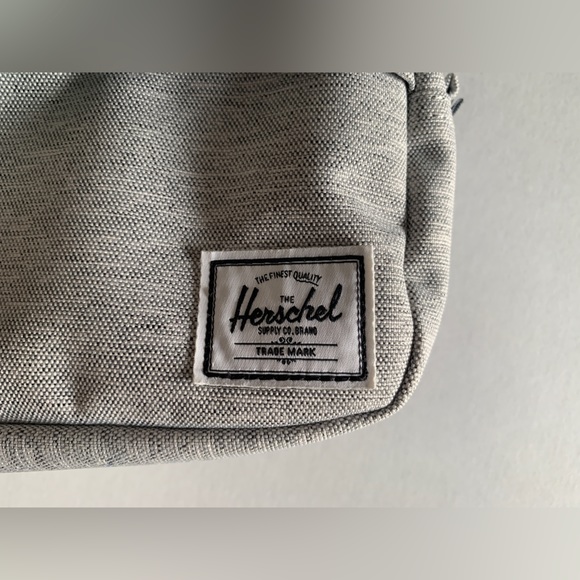 Herschel travel kit/toiletry bag/pencil pouch - Picture 4 of 5